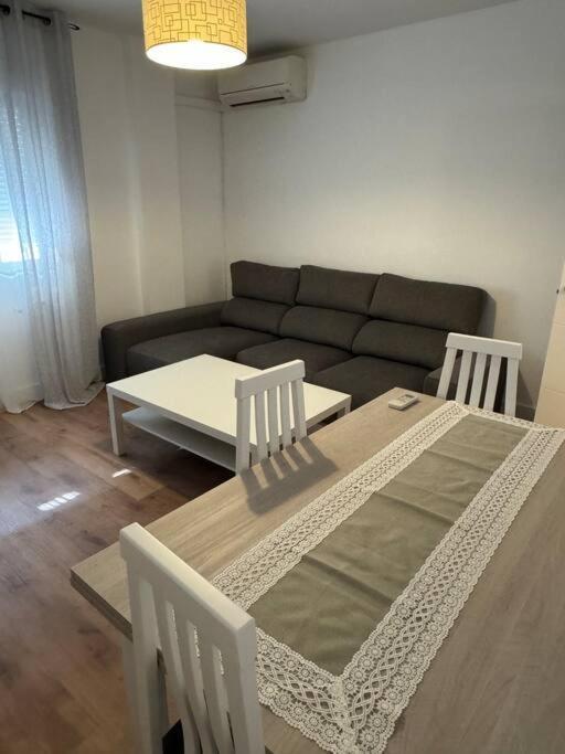 Apartamento Chicharro A Баэса Экстерьер фото